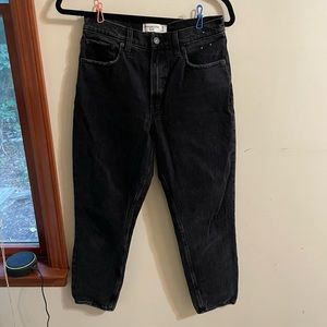 Abercrombie & Fitch Mom Jeans